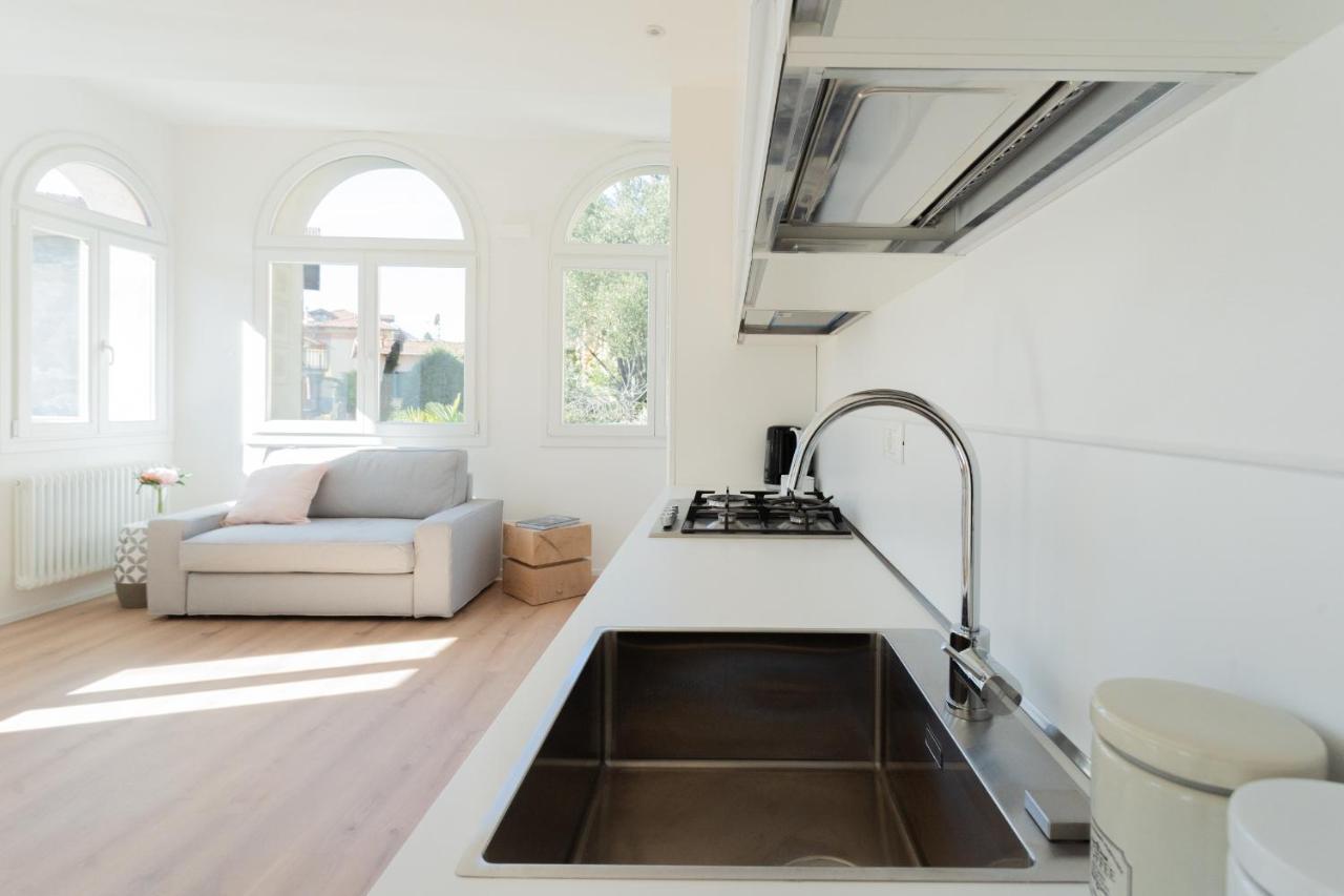 Lovely Corner In The Heart Of The By Rent *