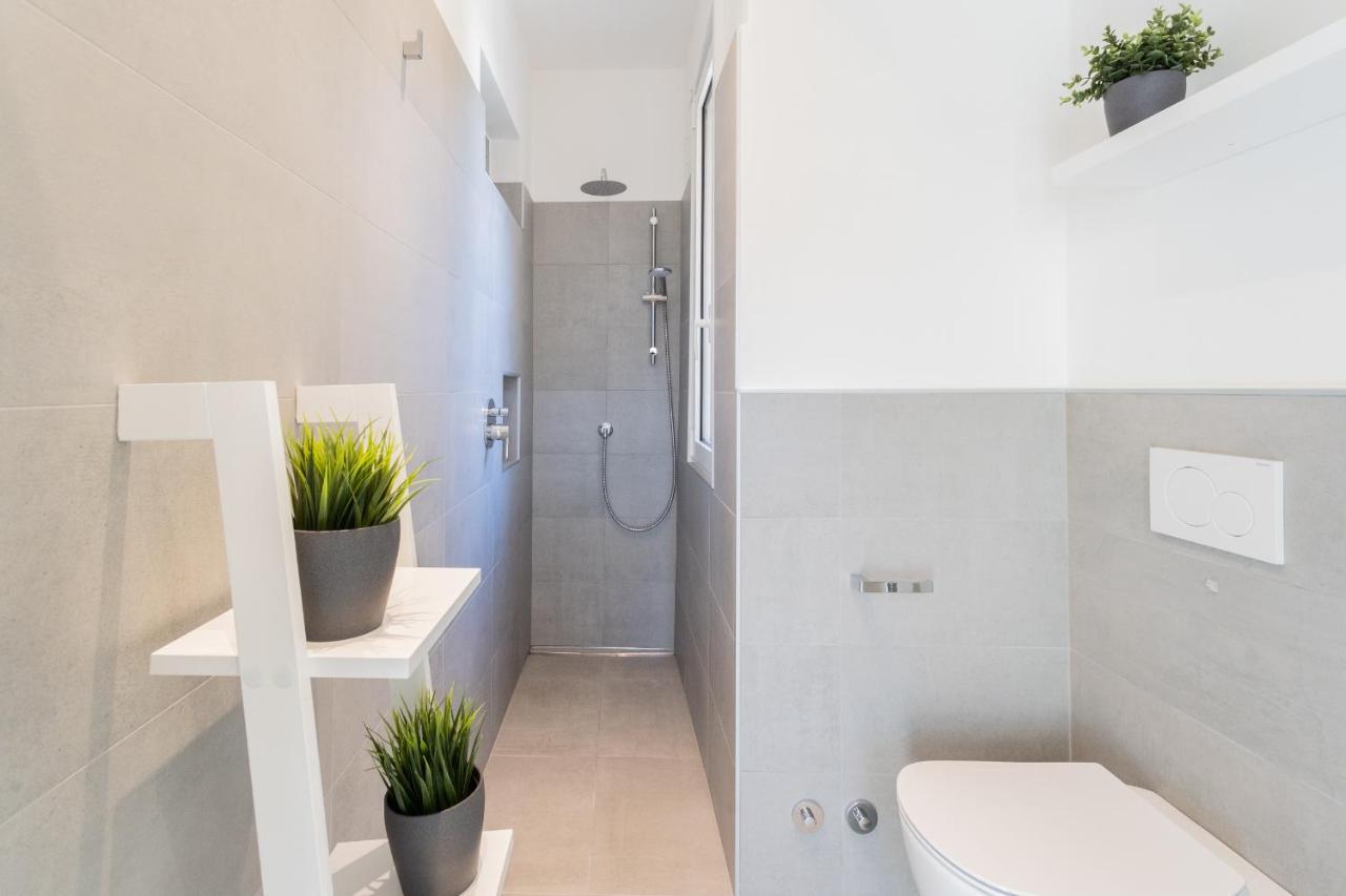 Lovely Corner In The Heart Of The By Rent Apartment *