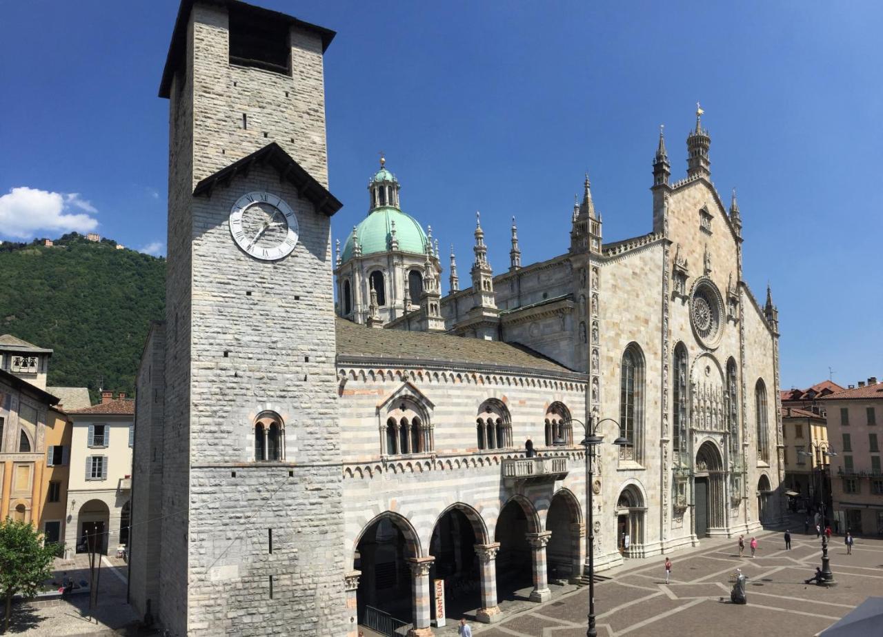 Apartment Ancient Courtyard Bonanomi In Historic Centre Como