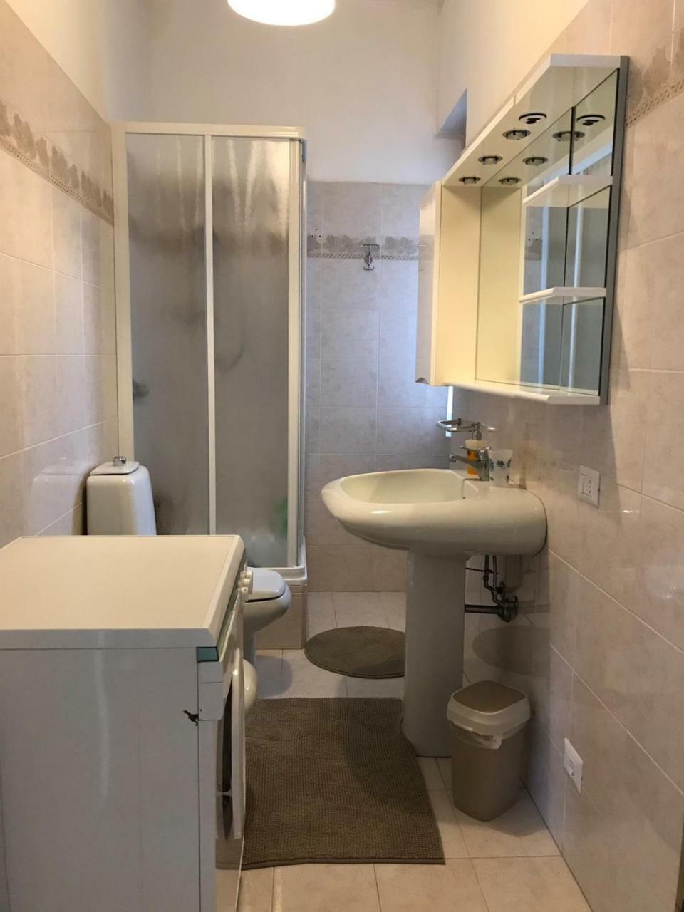 Big With View And Three Bedrooms Apartment *