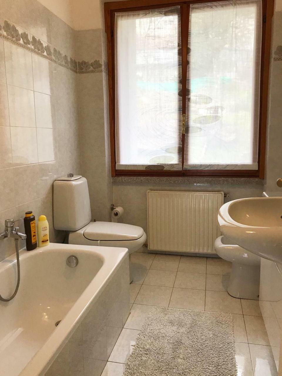 Apartment Big With View And Three Bedrooms Sala Comacina