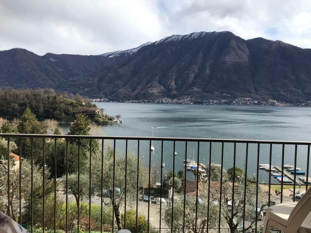 Apartment Big With View And Three Bedrooms Sala Comacina