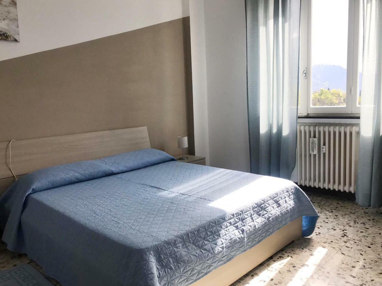 Blue Moon Apartment *