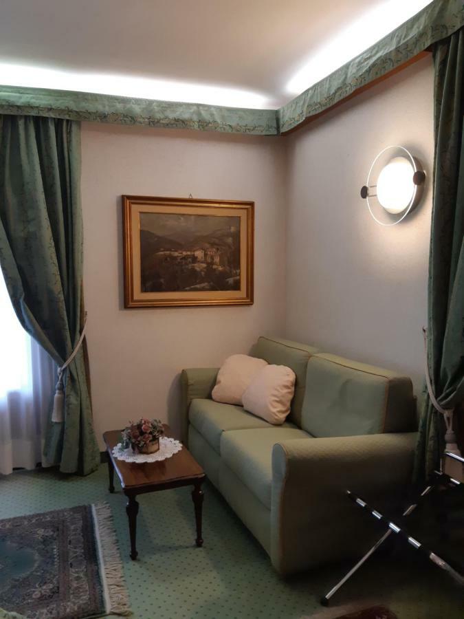 Royal Hotel 3*