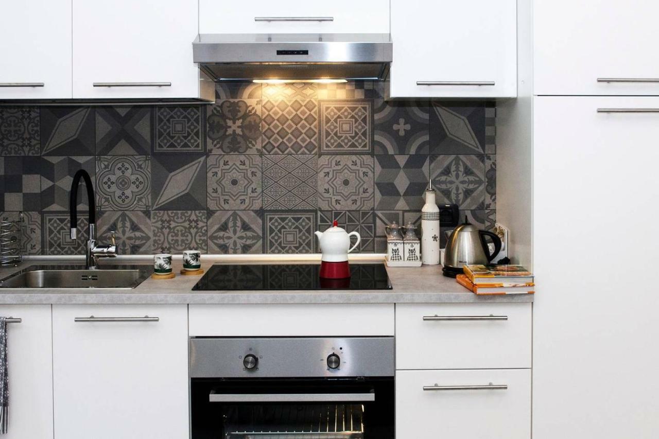 Apartment Joivy Cute Close By The With Parking Como