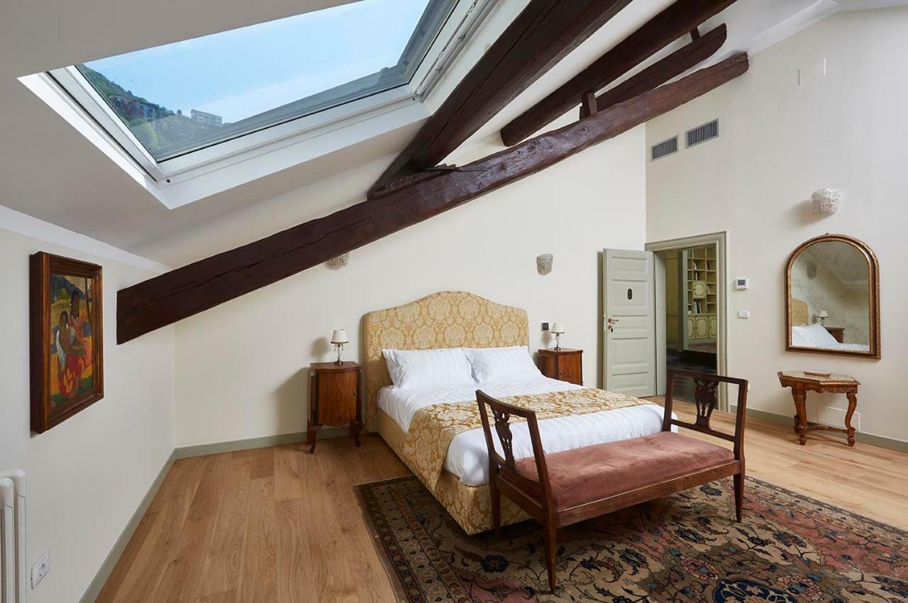 Villa Platamone *