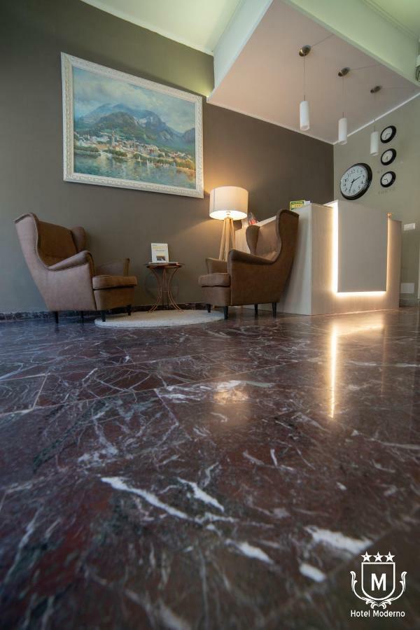 Hotel Moderno 3*