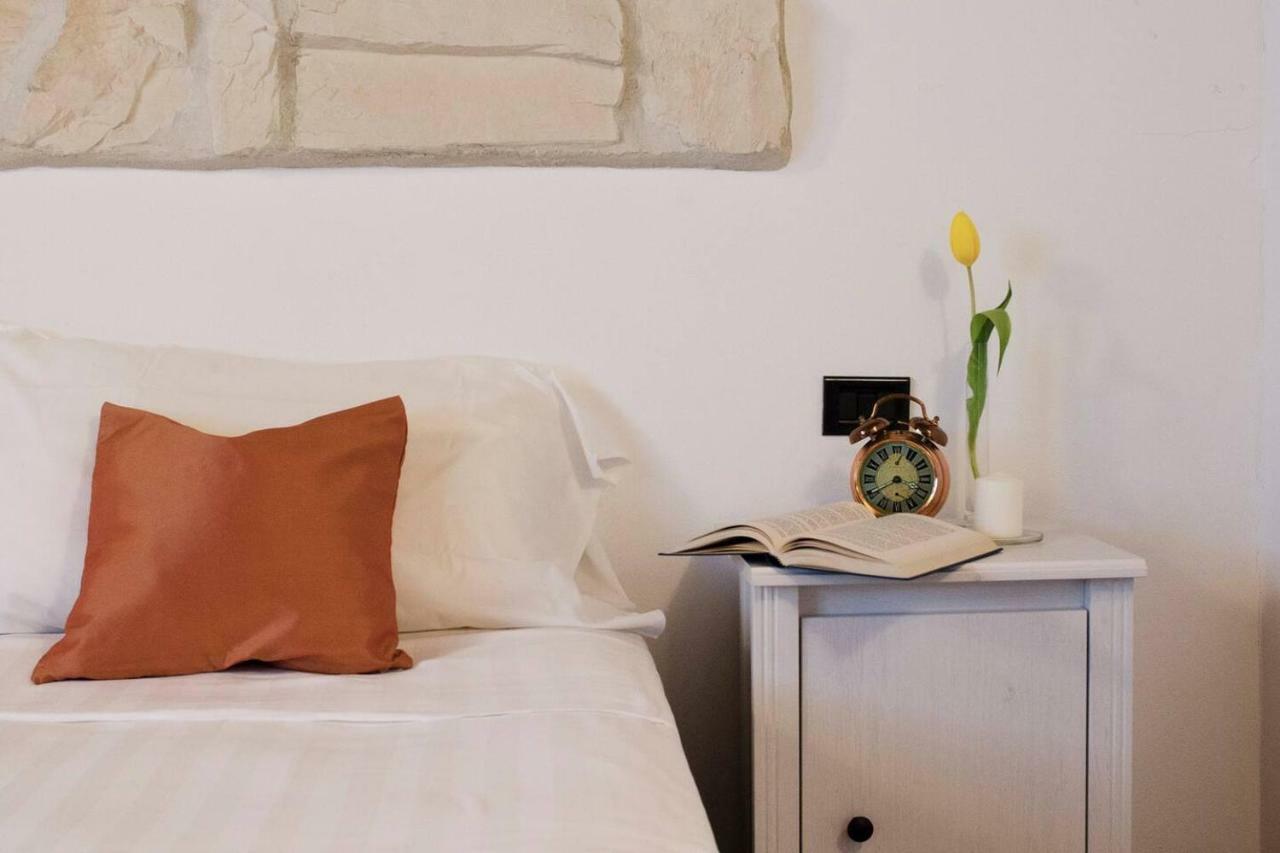 Apartment Altido Perfect For Couple, Fantastic View, Terrace And Parking