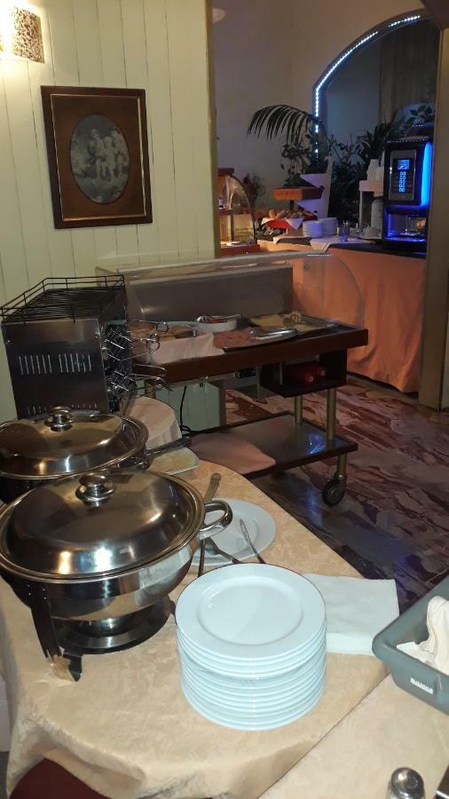 Hotel San Marino Laglio