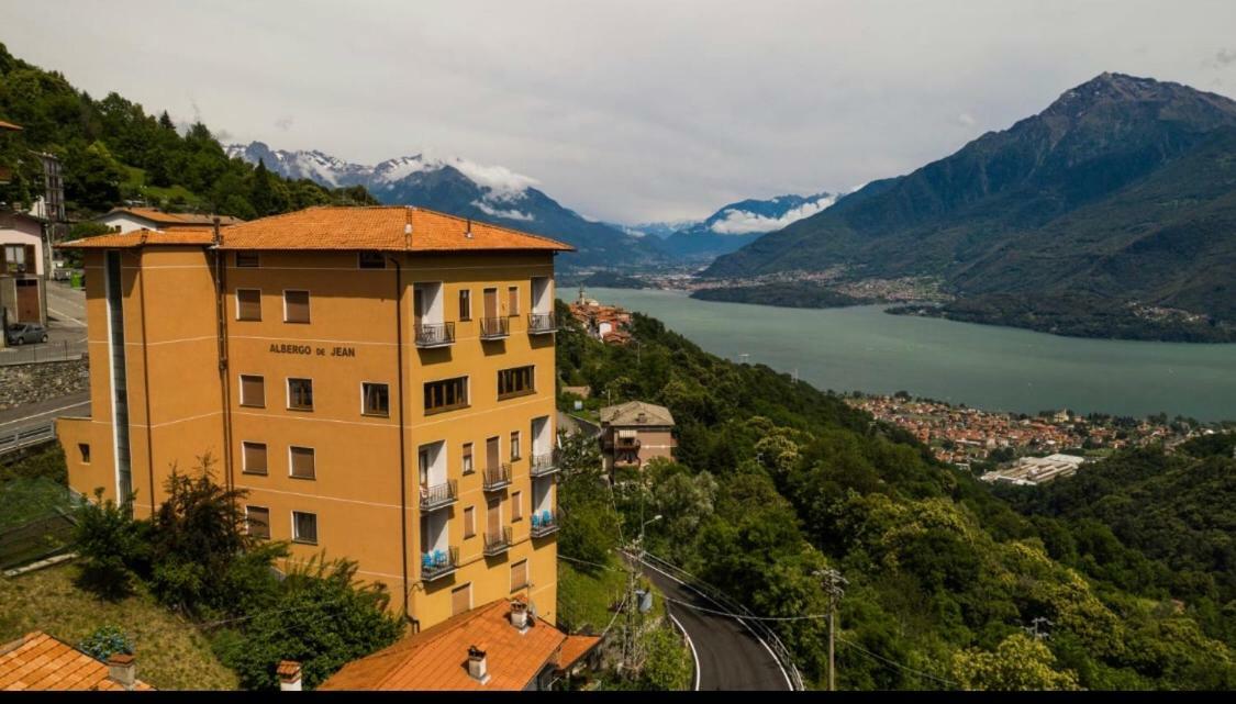 De Jean Hotel *