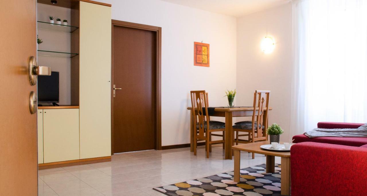 Joivy Beautiful 1 Bed Apt With Terrace And Parking Apartment