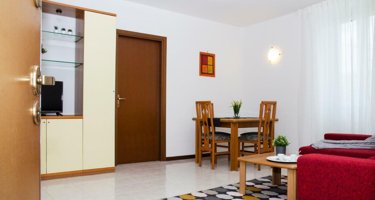 Joivy Beautiful 1 Bed Apt With Terrace And Parking Apartment Como