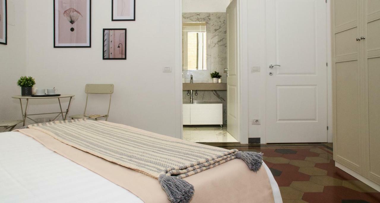 Apartment Joivy Splendid 3br With Parking And Terrace In Como