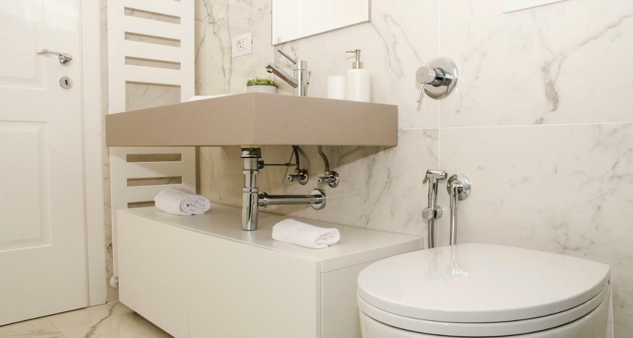 Apartment Joivy Splendid 3br With Parking And Terrace In *