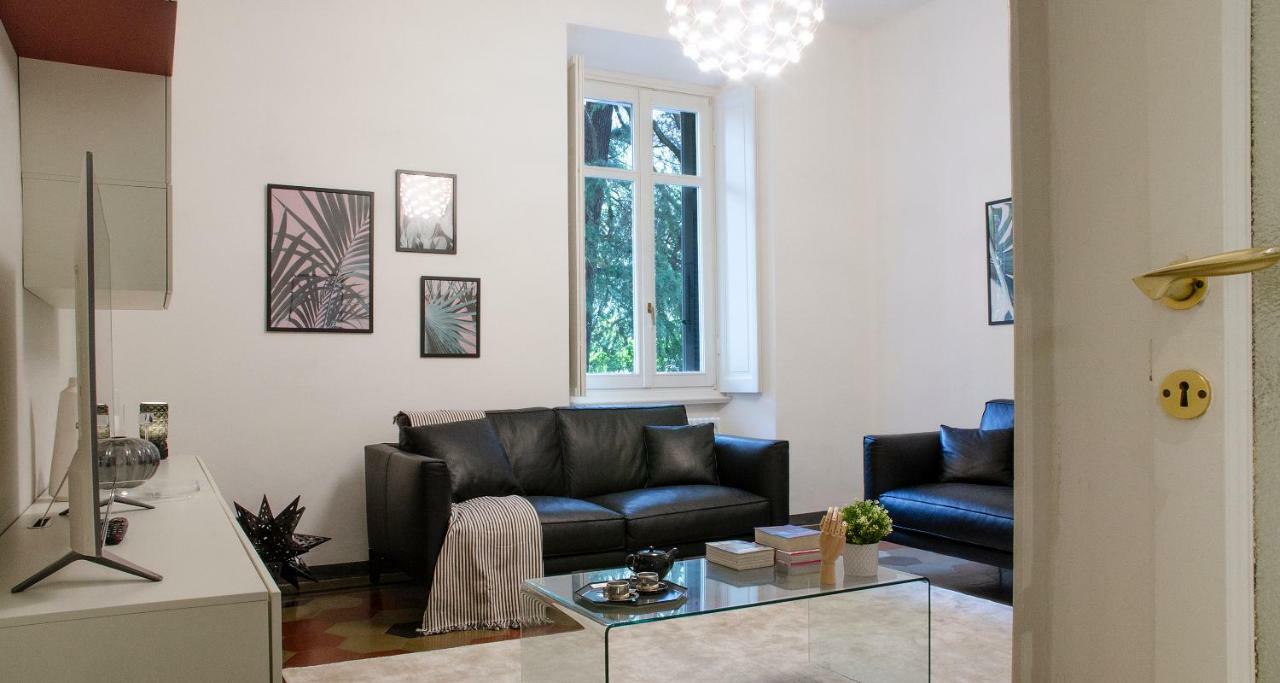 Joivy Splendid 3br With Parking And Terrace In Apartment Como