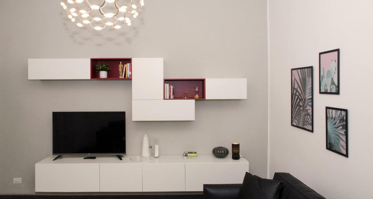 Joivy Splendid 3br With Parking And Terrace In * Como