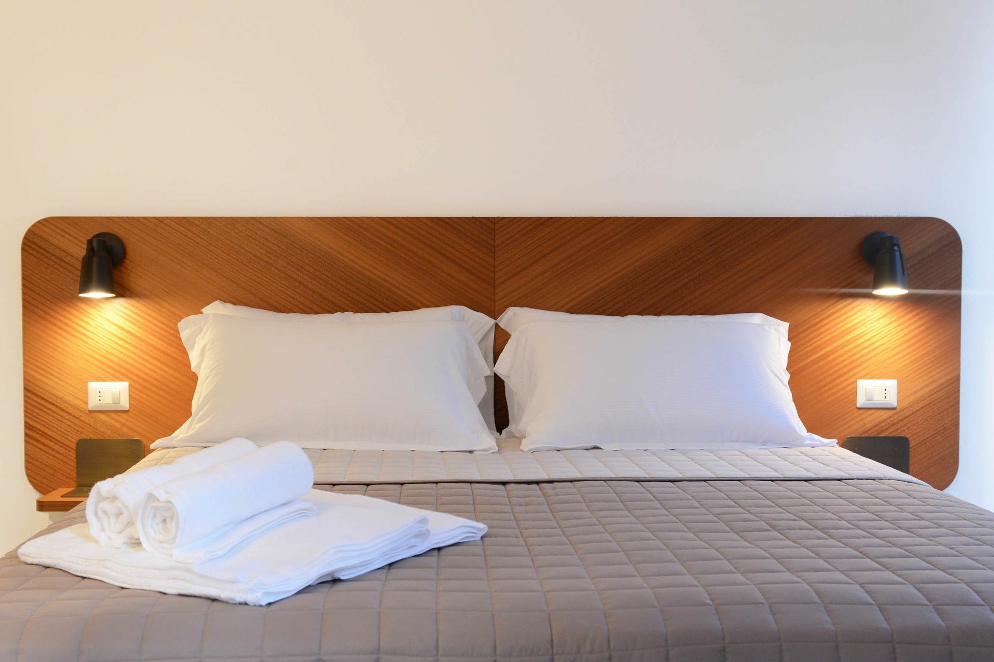 Affittacamere Le Stanze Del Suites&pool 3*