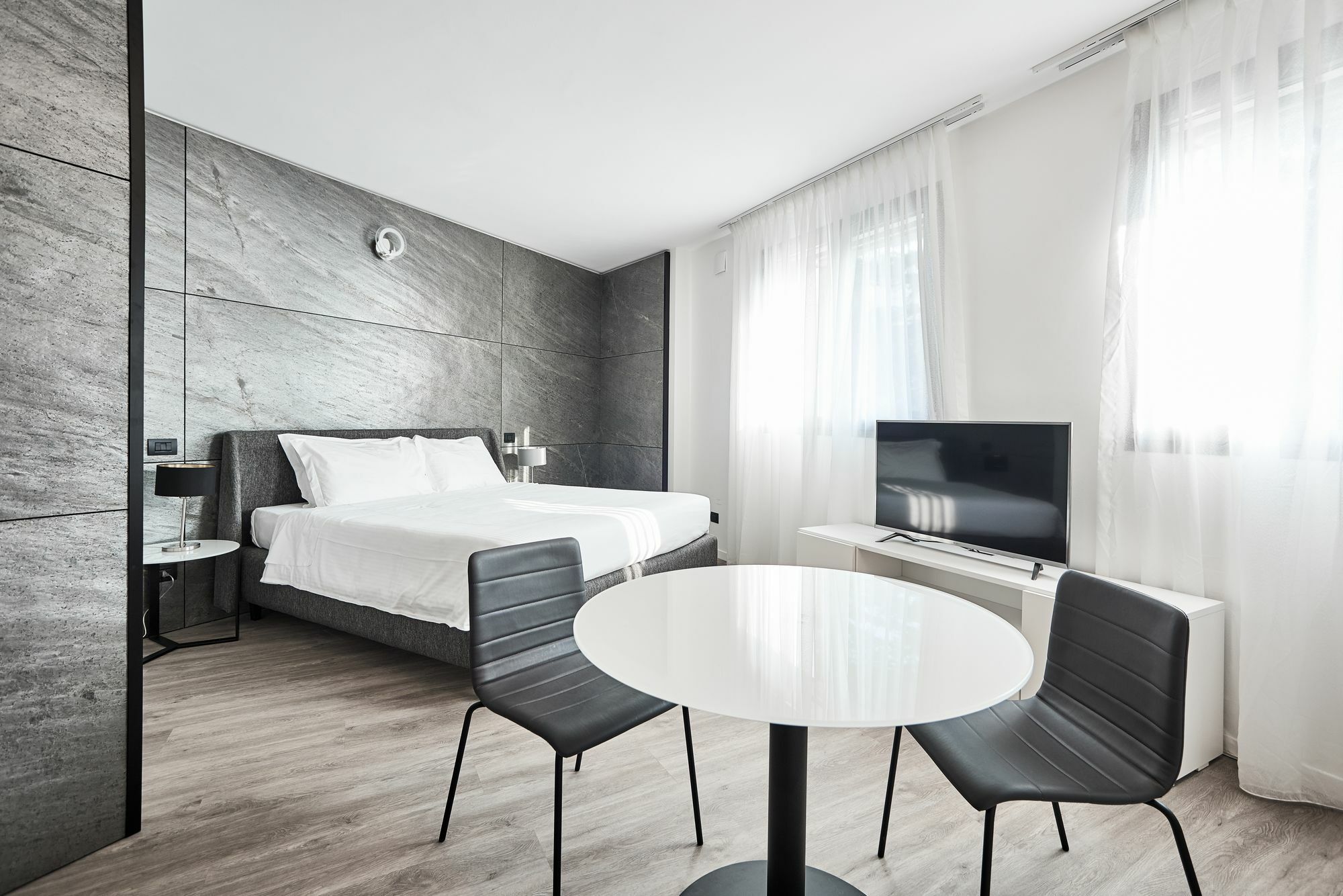 Aparthotel La Perla By Sedar