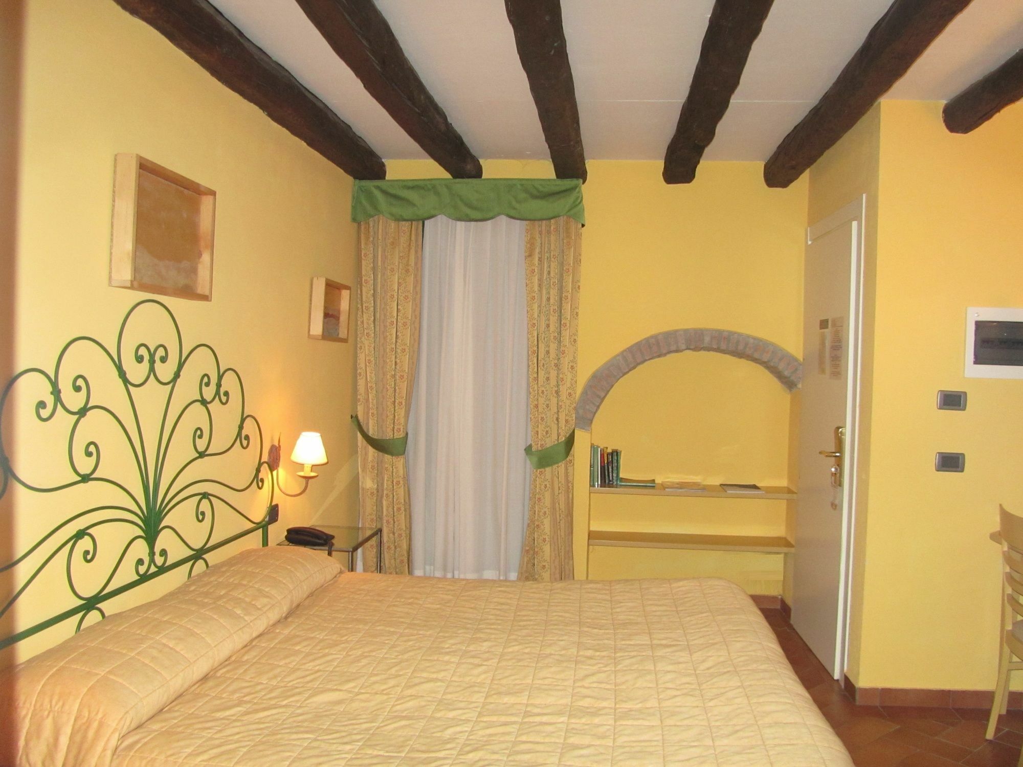 Hotel Borgovico 3*