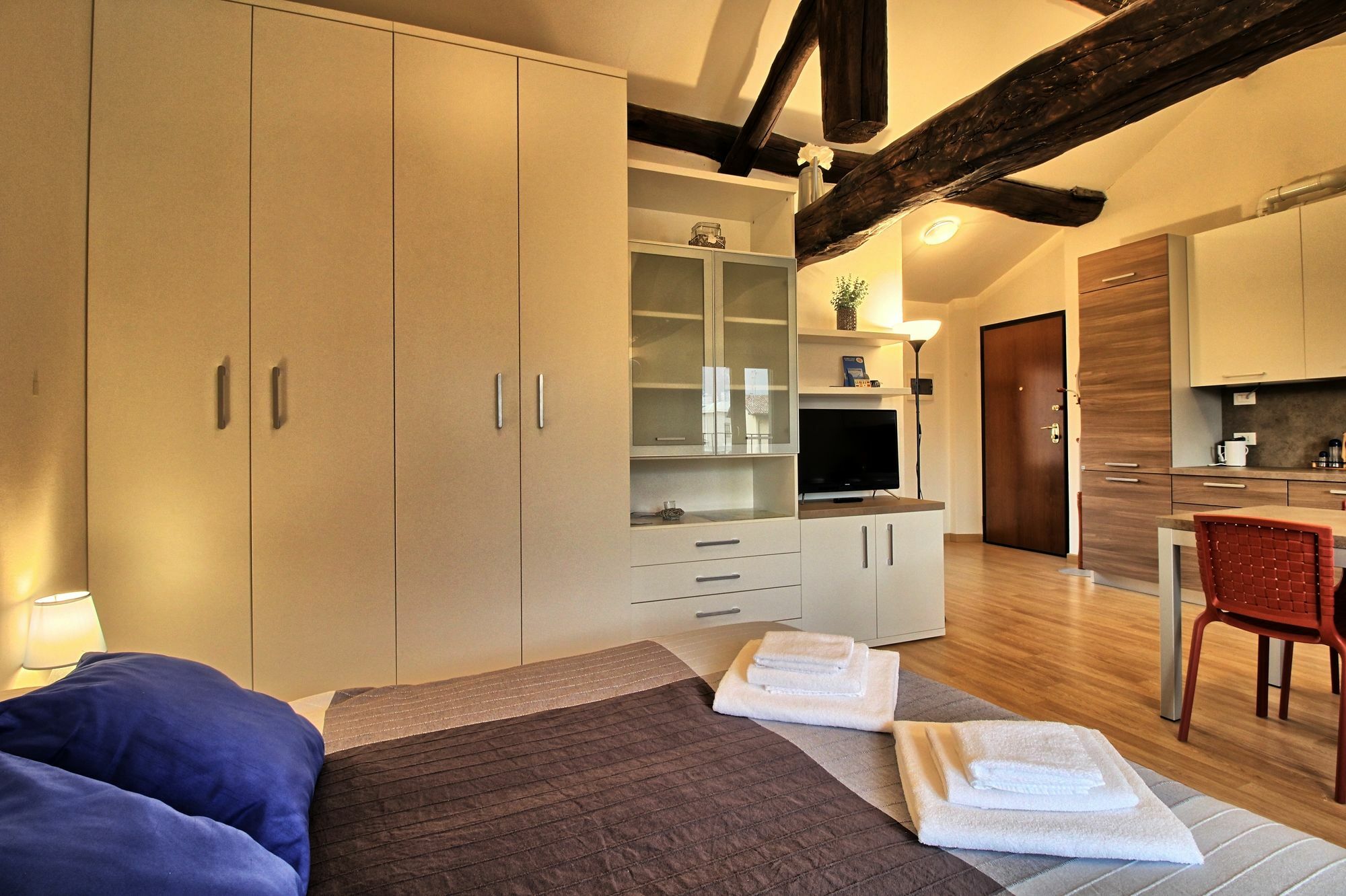 Logicasa Tower Gate Apartment