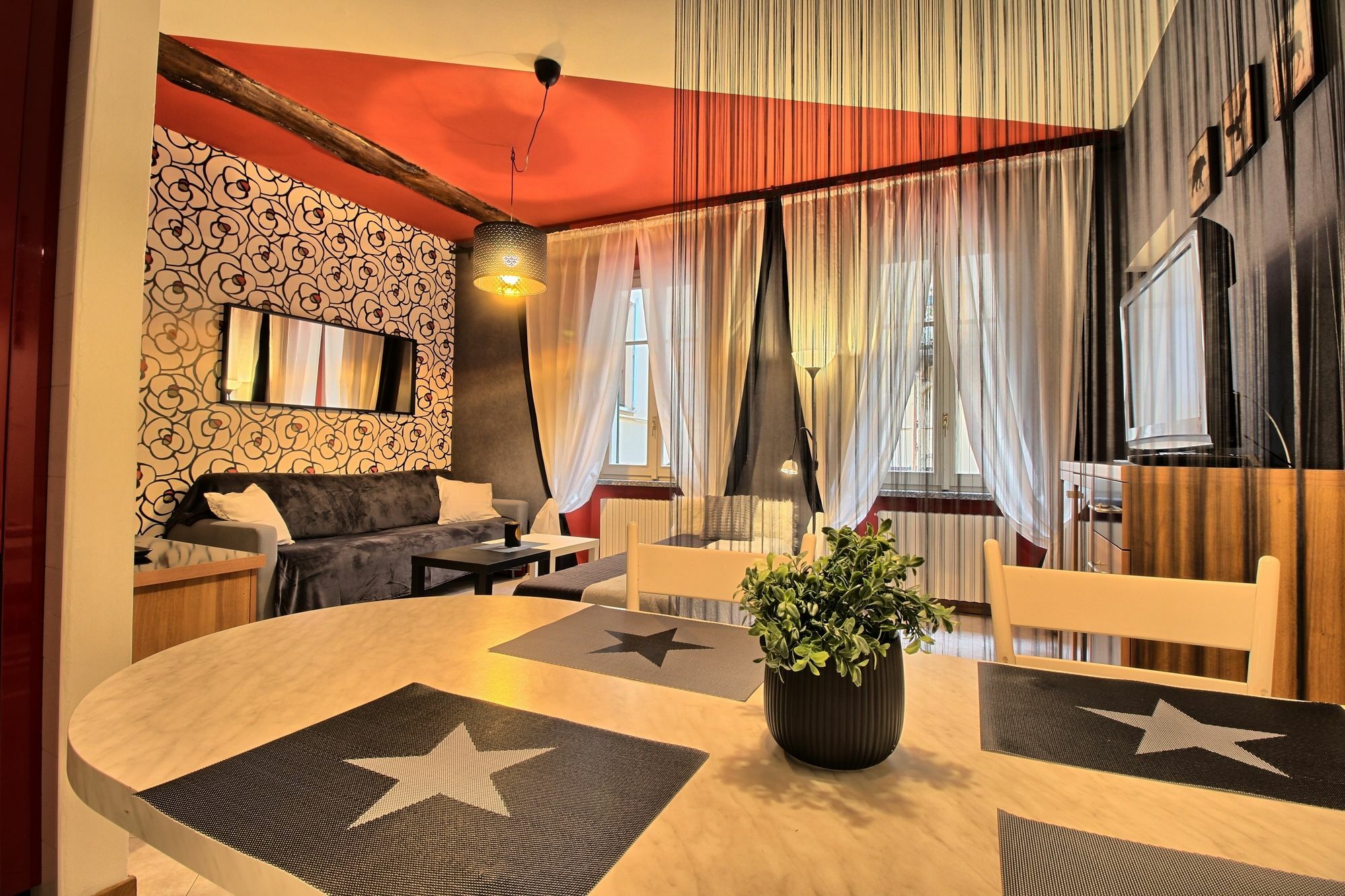 Logicasa Tower Gate Apartment