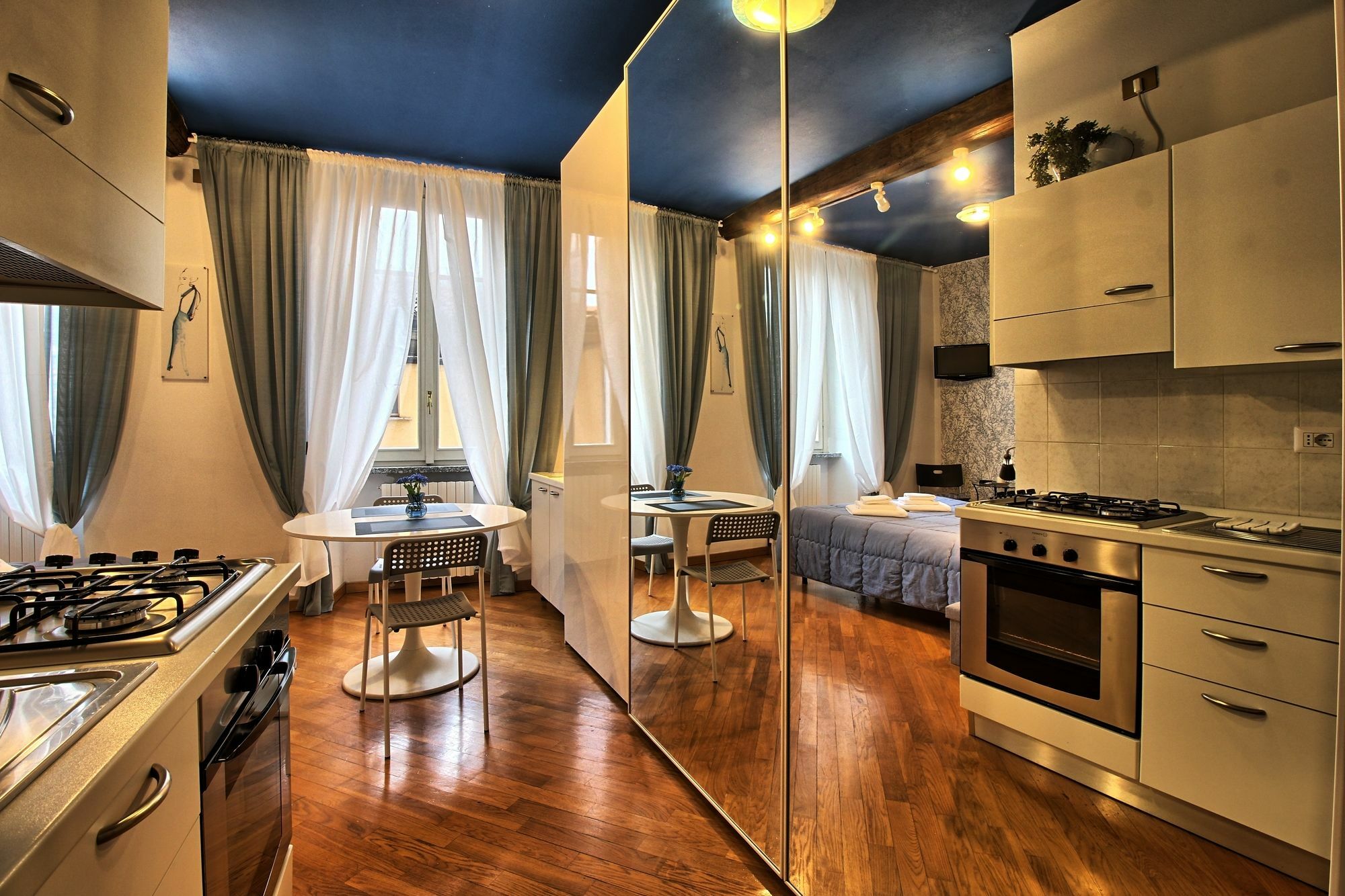Logicasa Tower Gate Apartment