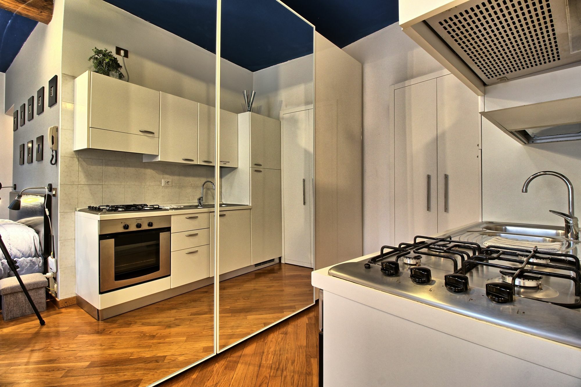 Logicasa Tower Gate Apartment Como