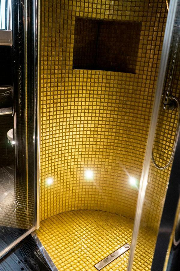 Apartment Luxury Villa Olmo *