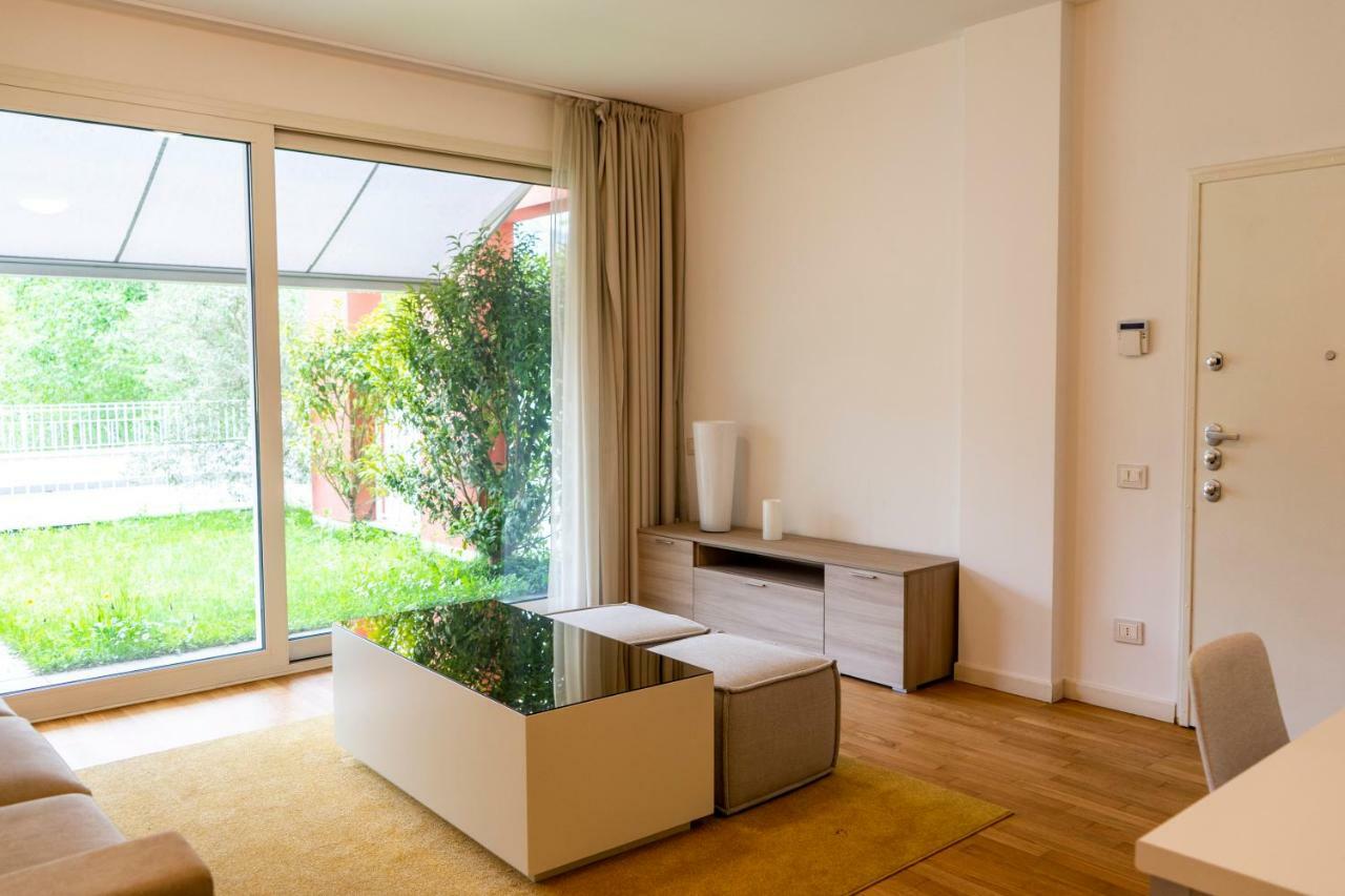 Apartment Luxury Villa Olmo