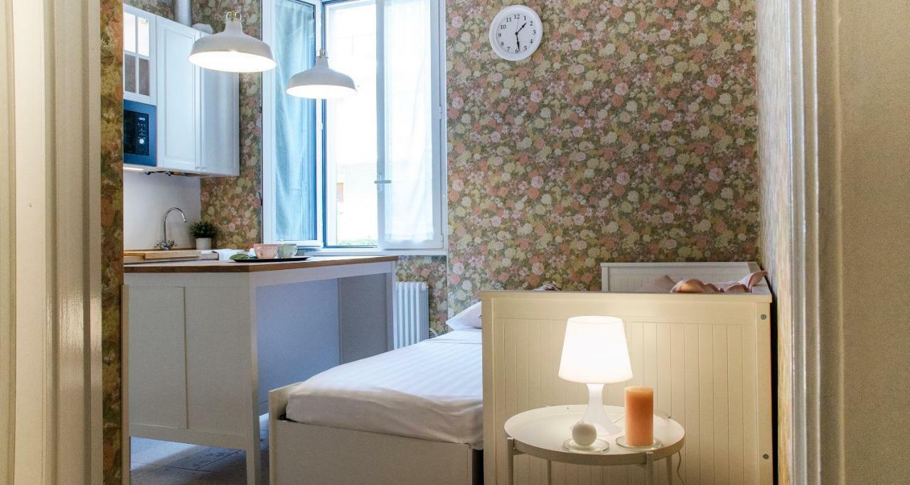 Apartment Flowers Joivy 25 *