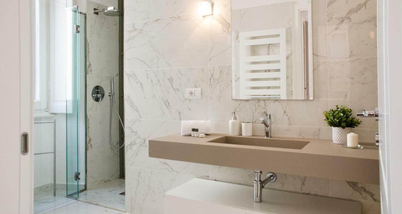 Joivy Splendid 3br With Parking And Terrace In Como