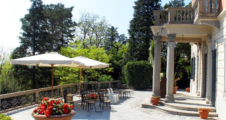 Relais & Castello Di Casiglio Hotel