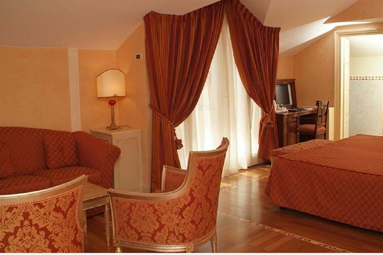 Hotel Grand Imperiale & Moltrasio