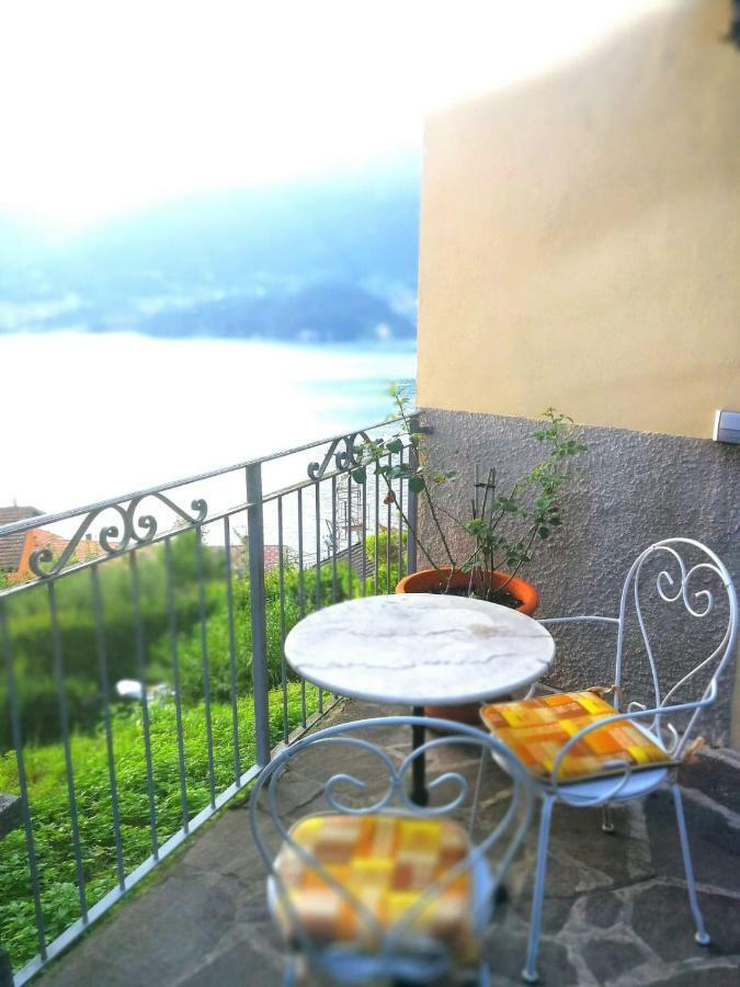 Rustico Vista Lago Apartment *