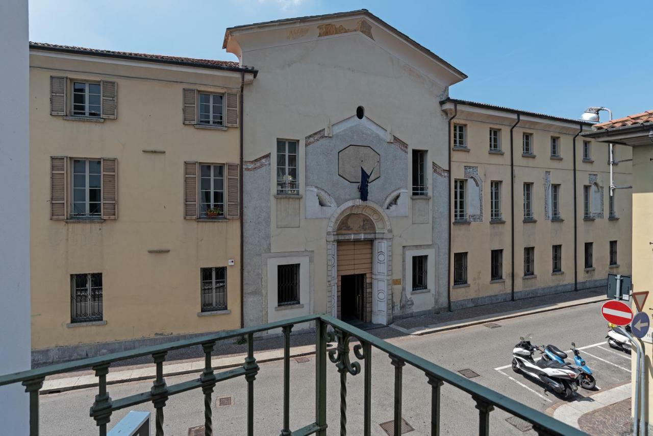 Vittoria Corner - Bymyhomeincomo Como