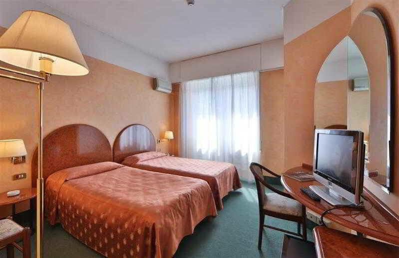 Center 3* Como