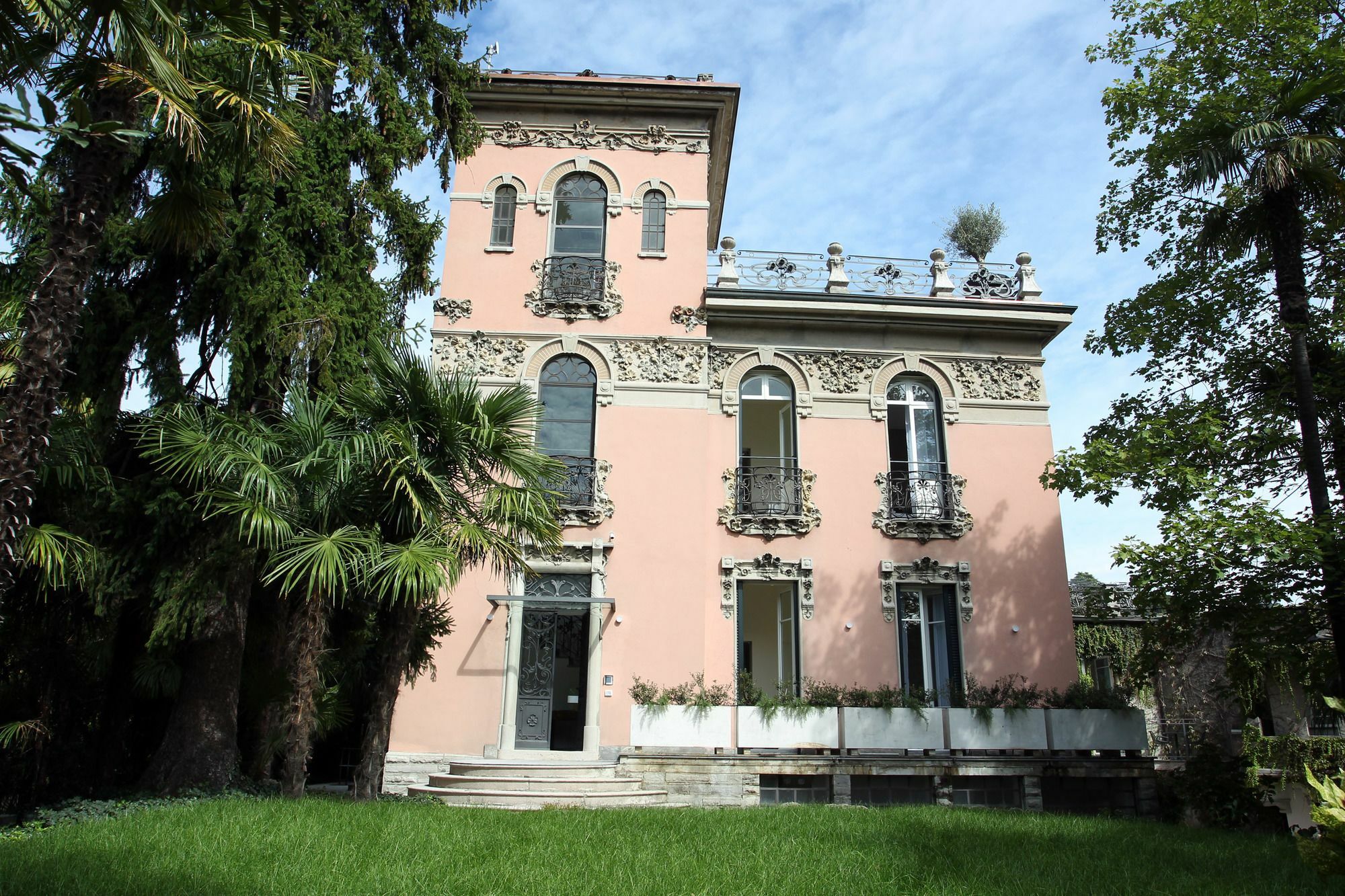 Liberty Guest house 3*