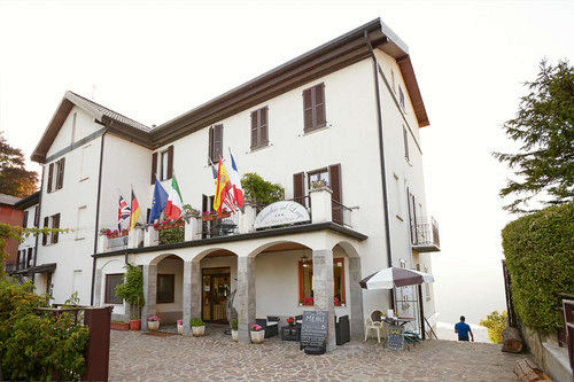 Paradiso Hotel