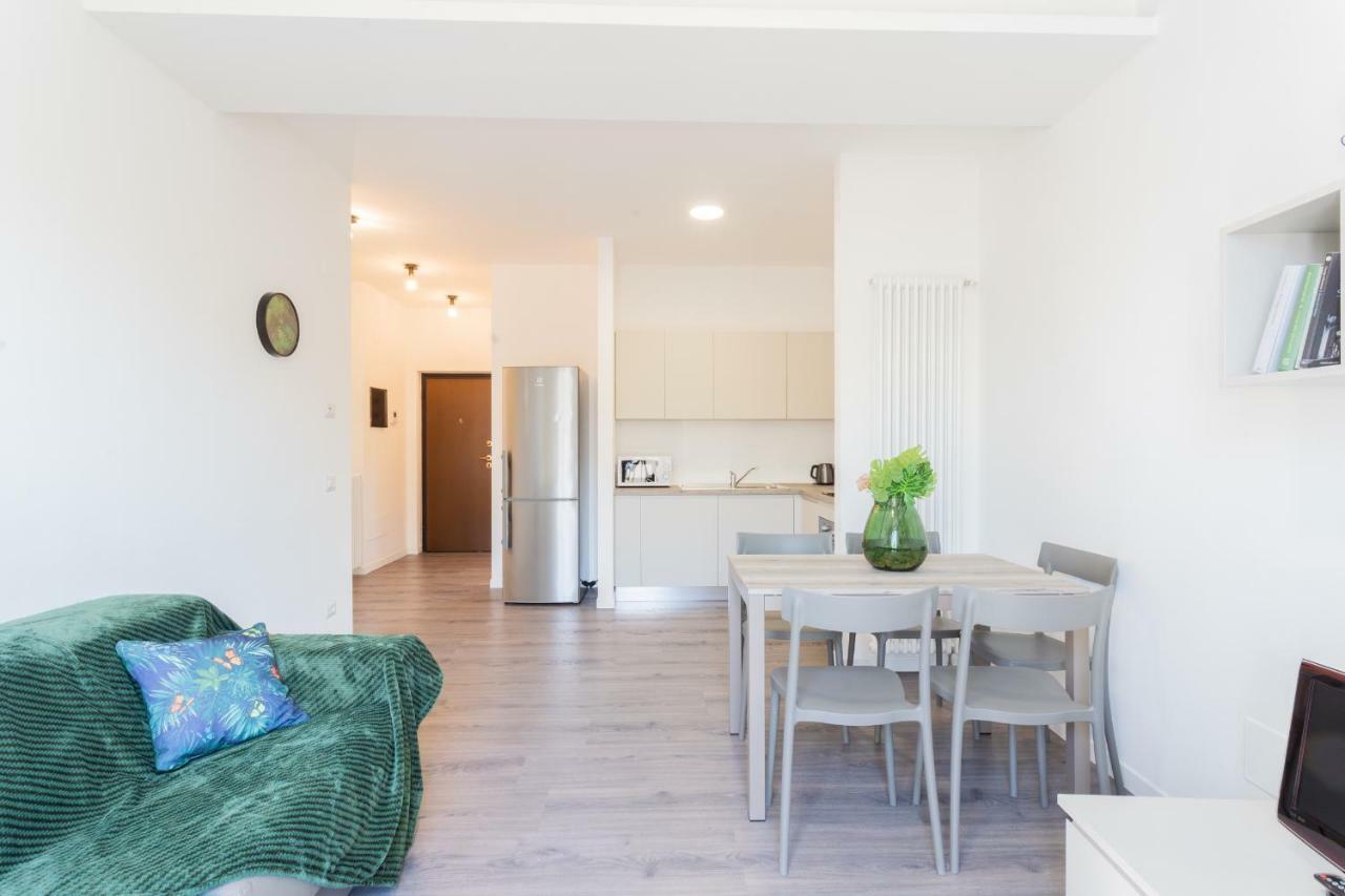 & Modern By Rent Apartment