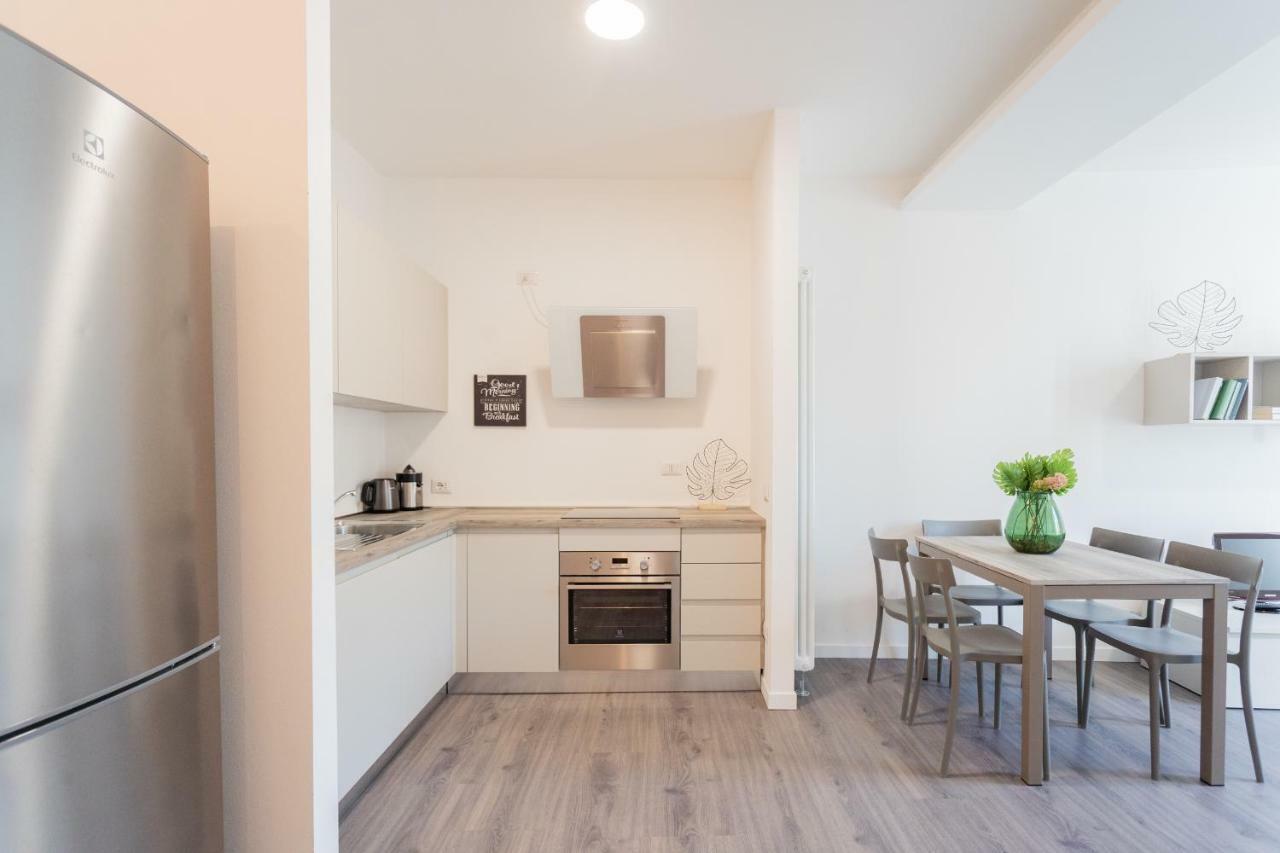 & Modern By Rent