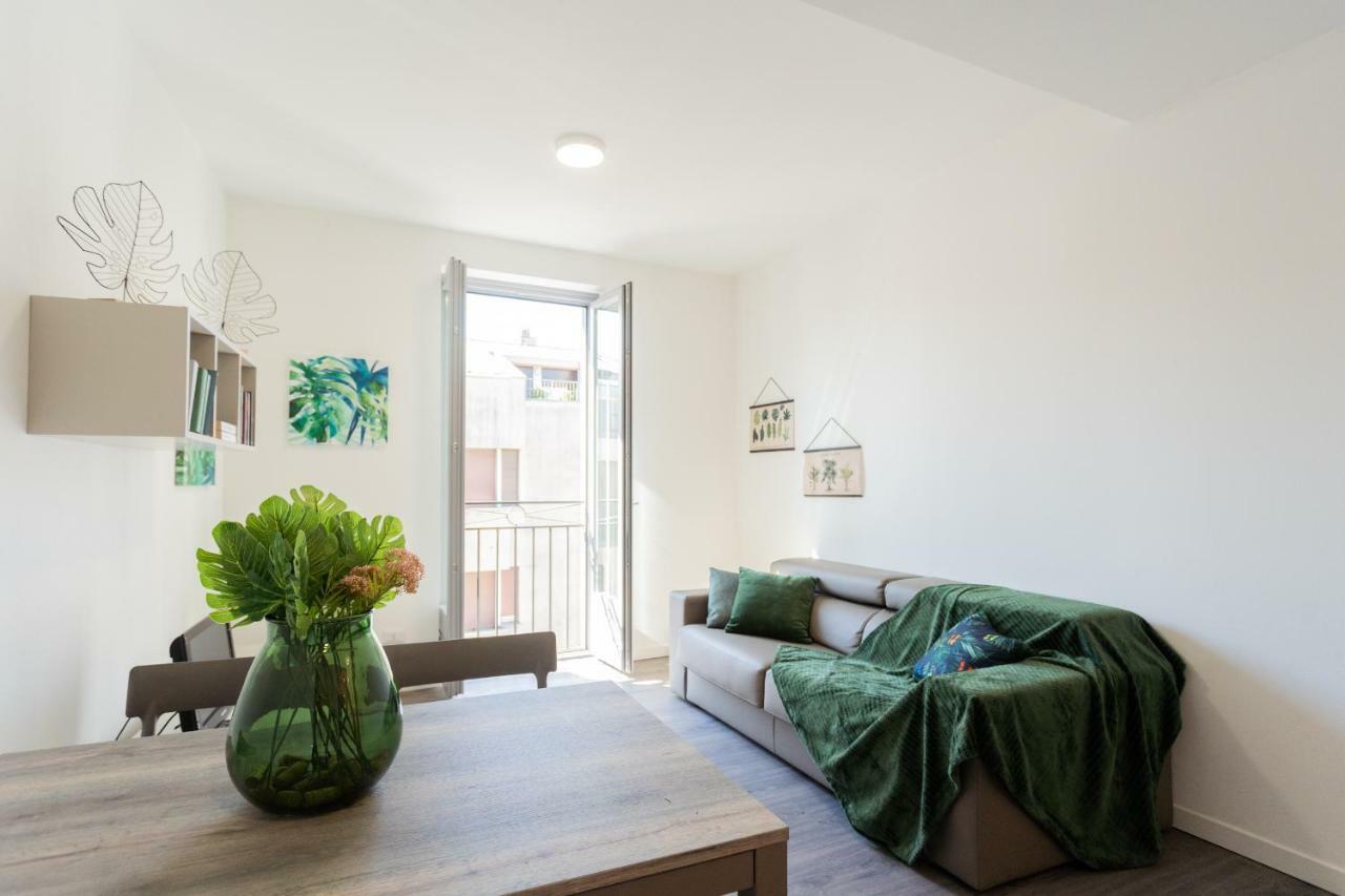 & Modern By Rent