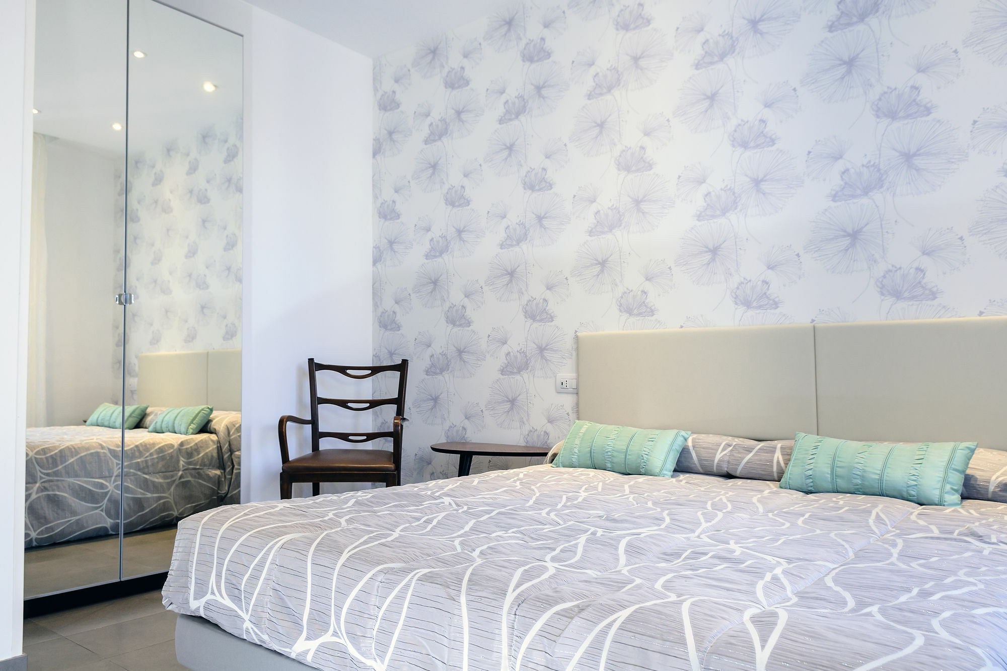 Diaz Aparthotel 2*