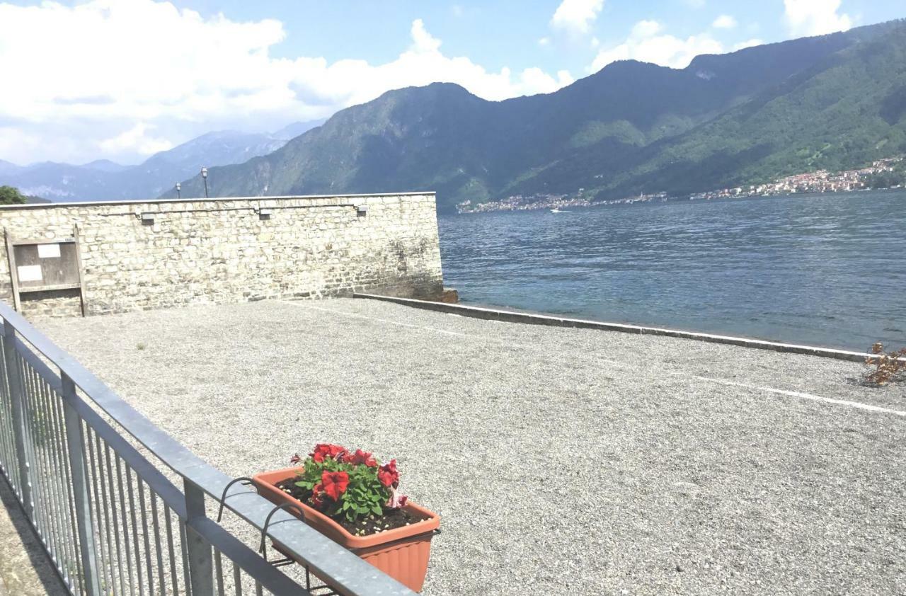 Panoramica Di *
