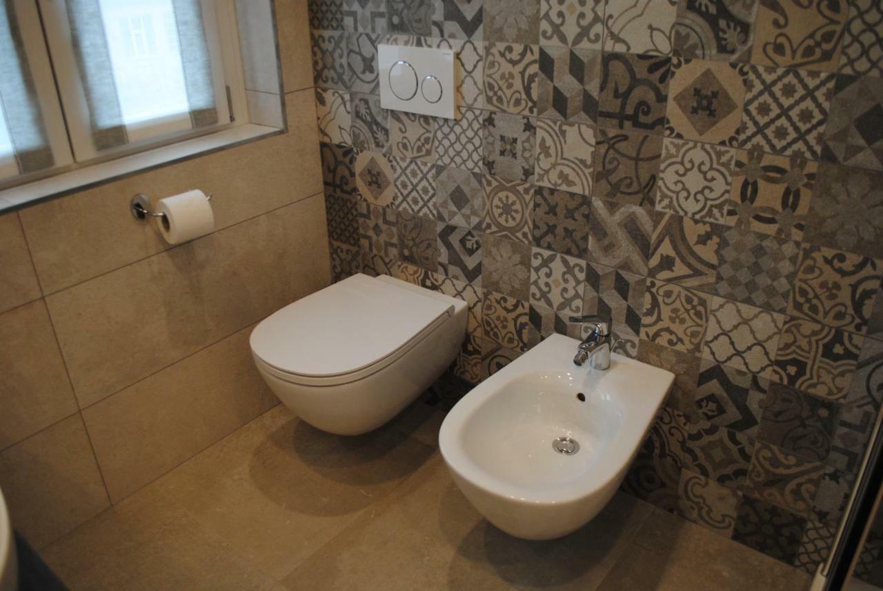 Dolcelago Guest house