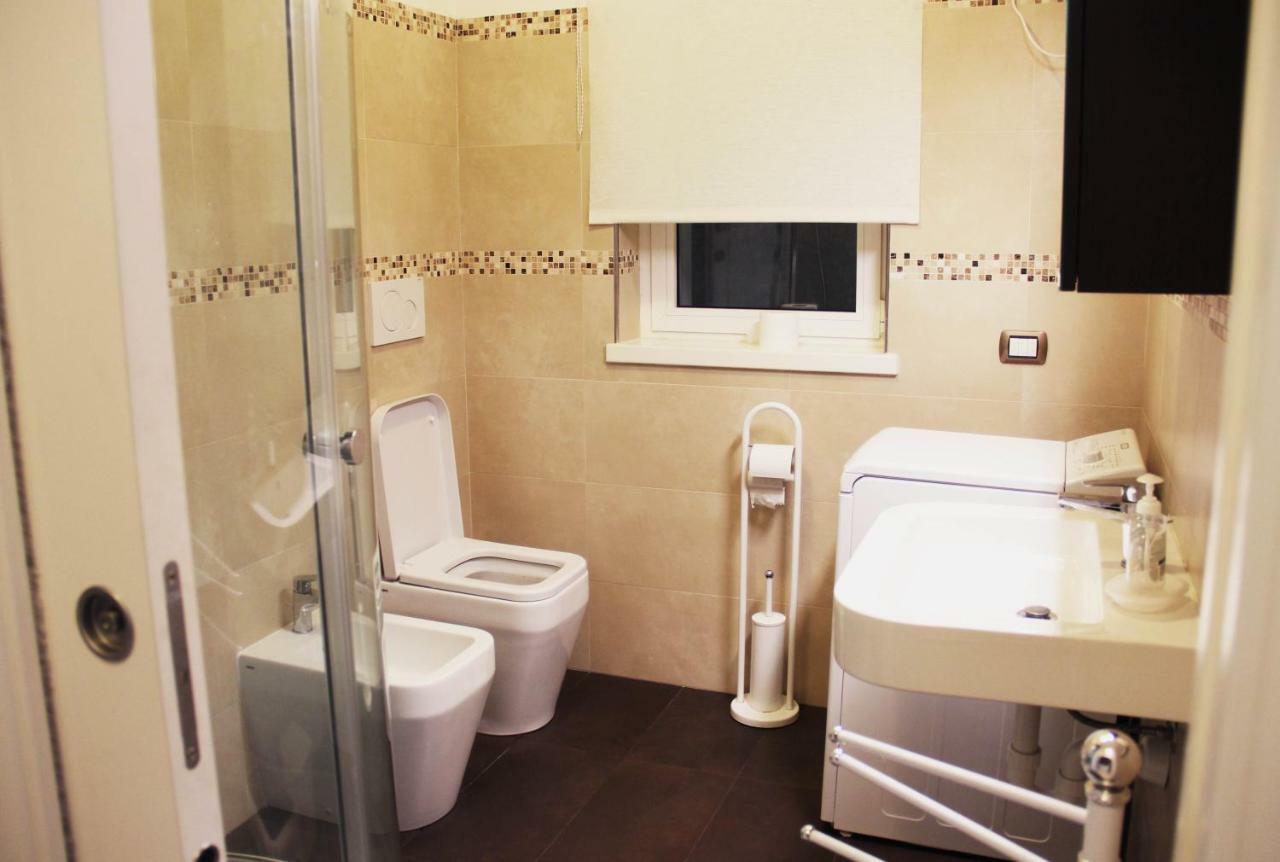 Lakefront Del Pierangelo Apartment Cremia