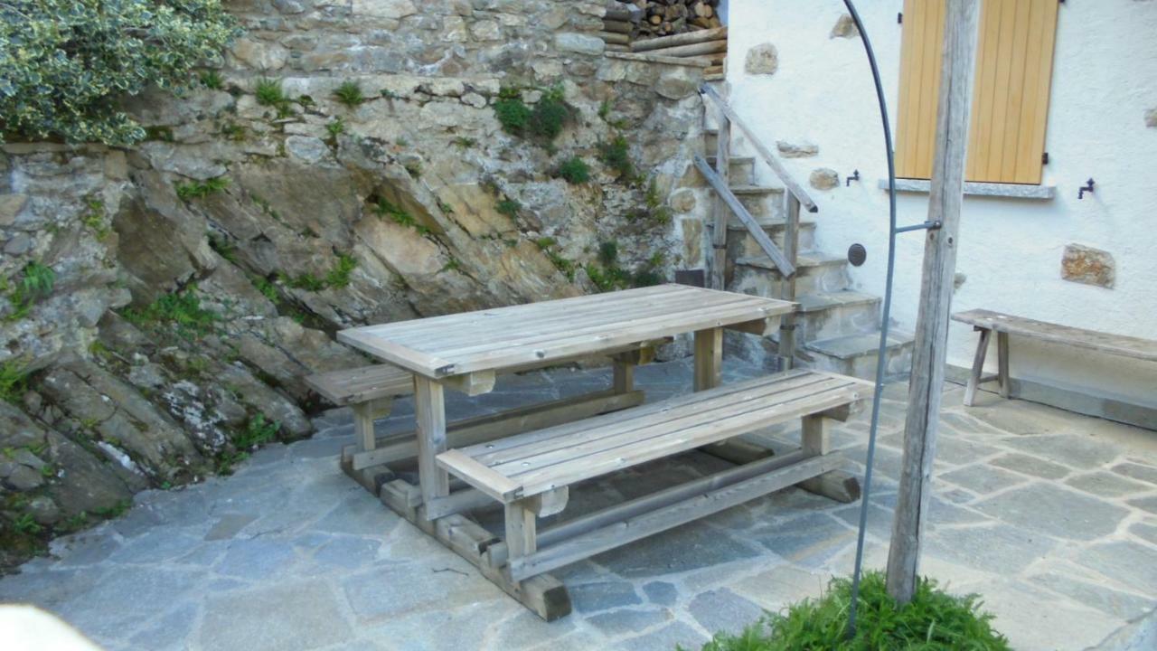 Casa Montuglio Holiday home *