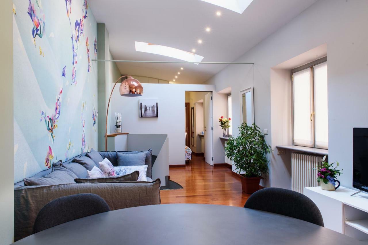 Apartment Lora Center Como