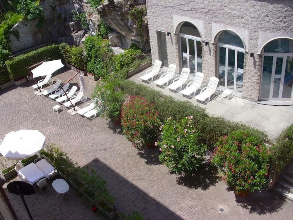 Apartment Larius Parking
