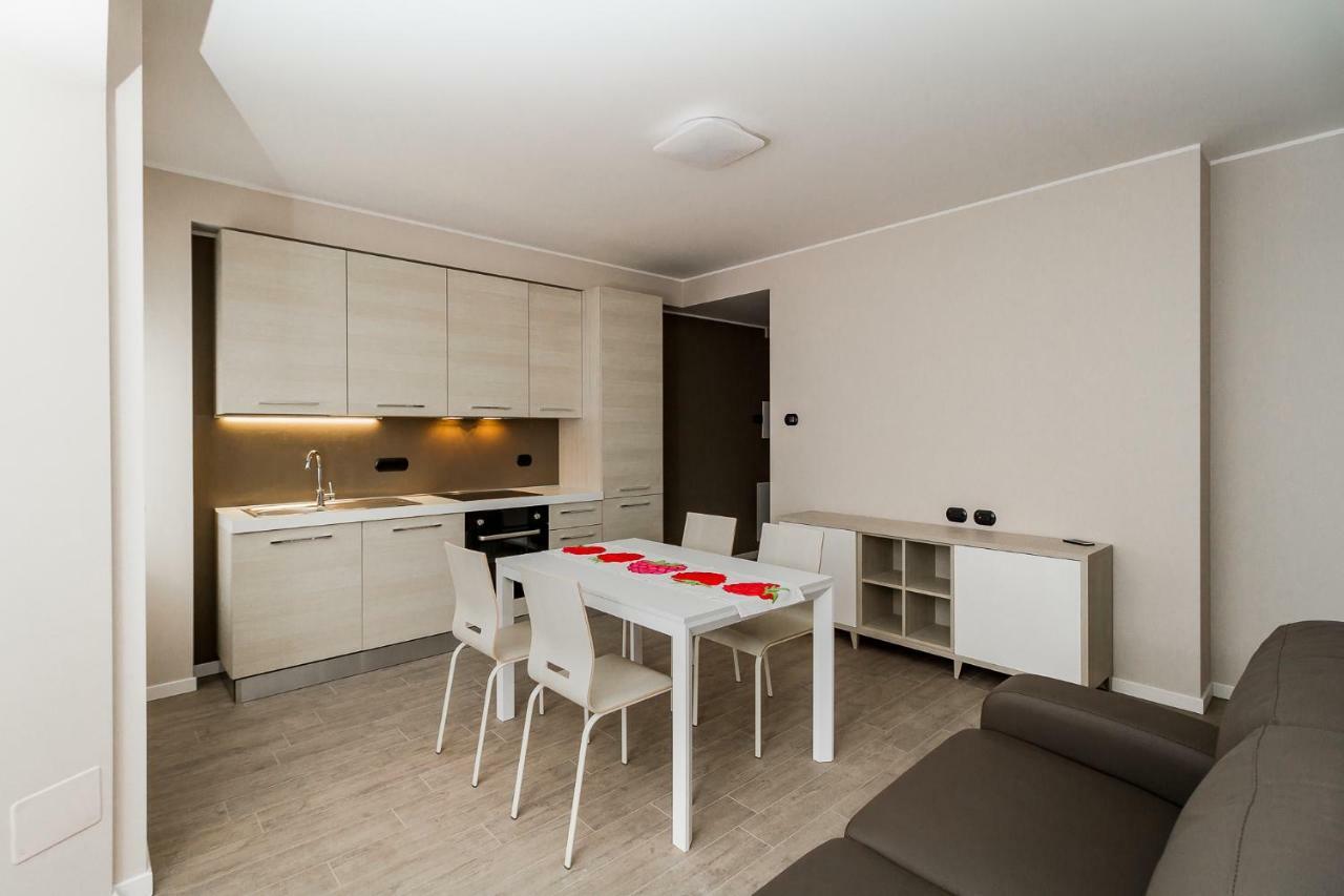 Lake Como Apartments Holiday home Lecco