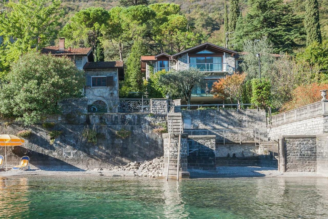 Sara Lakeside *